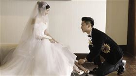 金庸是大媒人！陳妍希感恩：有幸演出小龍女，找到人生摯愛(圖/翻攝自臉書)