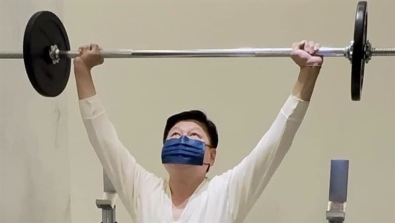 出國？在家？林俊憲：韓、傅可信度一樣低