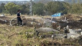客家庄「掛紙」 苗栗縣2天發生29件公墓火警元宵節過後進入客家族群掃墓的高峰期，若引火不慎易引發火警，苗栗縣上個週末15、16日2天就發生29件公墓山林火警。（民眾提供）中央社記者管瑞平傳真 114年2月17日