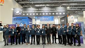 嘉義縣長與臺灣卓越無人機海外商機聯盟　率領業者參加德國無人載具展（業配勿用）