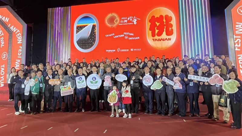 農業先進齊聚賞主燈逛市集讚好逛好買！