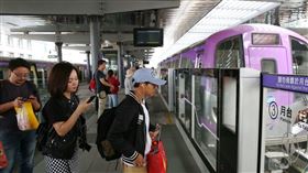 機捷早班直達加班車自2月27日起，增加停靠A3及A8兩站。（本刊資料照）