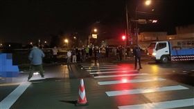 宜蘭蘇澳山東路、忠孝路口，發生一起交通肇逃事故。（圖／翻攝畫面）