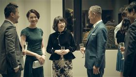 台灣首部以娛樂記者為題的懸疑犯罪影集《死了一個娛樂女記者之後》自播出以來，話題熱度不斷攀升，左起林予晞、六月。（圖／鏡文學提供）