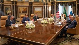 美國高層官員18日在沙烏地阿拉伯與俄羅斯官員會面。（圖／翻攝自X @SecRubio）