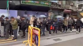 輝達開賣新一代中階顯卡「RTX 5070 Ti」，吸引大批遊戲玩家排隊搶購。（圖／翻攝自Threads）