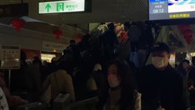 桃園機場捷運出現電力異常狀況。（圖／三立新聞）