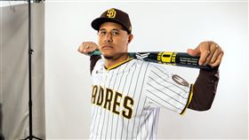 ▲馬查多（Manny Machado）熱身賽首打席首球開轟。（圖／路透社／達志影像）
