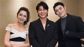 陳奕（右）曾在「台灣隊長」陳傑憲代言活動中擔任珠寶贊助商兼「最帥保鑣」。（圖／翻攝自陳奕 IG）