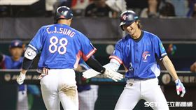 ▲WBC資格賽對南非，台灣隊中外野手宋晟睿跑出場內全壘打。（圖／記者劉彥池攝影）