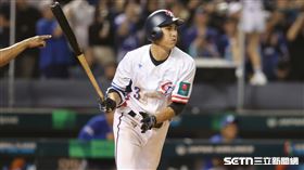 ▲WBC資格賽對尼加拉瓜，台灣隊中外野手陳文杰敲出雙殺打。（圖／記者劉彥池攝影）