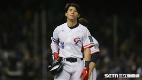 ▲WBC資格賽，台灣隊0：6不敵尼加拉瓜，隊長陳傑憲賽後落寞。（圖／記者劉彥池攝影）