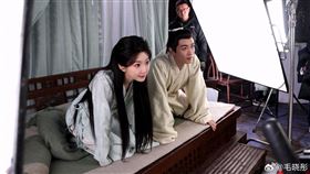 陳曉、毛曉彤。（圖／翻攝自微博）