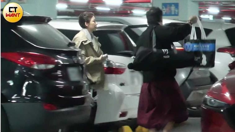 宋羽葤爆被特別照顧　直擊緋聞男甜蜜互動