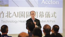 黃安捷（圖）曾向柯文哲表示，要安排柯與管中閔見面。（翻攝智邦科技臉書）