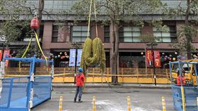 台中氣爆,新光三越,瓦斯味,消防隊（圖／翻攝畫面）