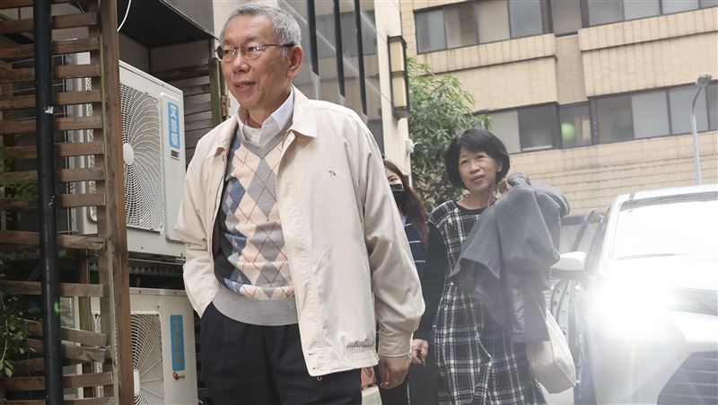 黃帝穎律師：柯家2戶億元豪宅錢從哪來？