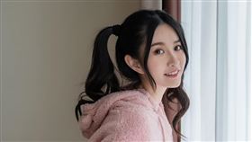 艾瑞絲首撕「反骨」，揭退團內幕。（圖／翻攝自艾瑞絲IG）