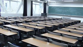 大學,教室,桌椅,上課,學校（圖／翻攝自Pixabay圖庫）