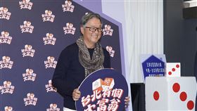 ▲舞台劇《今晚 台北有個大富翁》記者會，方宥心（左2）飾演便利商店店員。（圖／記者趙于瑩攝影）