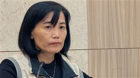 中國發現新冠狀病毒  疾管署說明路透社報導，中國研究人員近日新發現1種冠狀病毒；衛福部疾管署發言人曾淑慧（左）25日在例行疫報上表示，其目前都還是實驗室內進行研究，病毒要引發大流行還有其他條件，世界衛生組織（WHO）相關專家目前認為造成大流行機會不大，但疾管署仍會持續注意相關進展。中央社記者曾以寧攝  114年2月25日