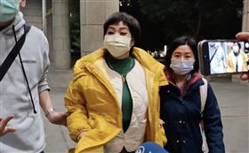 ▲易淑寬訊後被送桃園地檢署複訊。（圖／翻攝畫面）