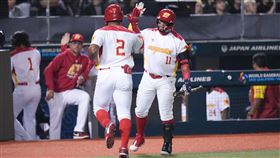 ▲WBC資格賽台西加賽，西班牙隊安古羅（Andrés  Angulo）左外野高飛犧牲打追回1分。（圖／棒球協會提供）