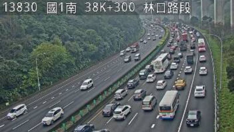 新／超塞！國道追撞車禍…占2道、回堵4km