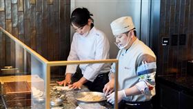 鄭智善來「饗A Joy」當一日主廚？PK 7秒半捏製黃金21摺小籠湯包（業配勿用）