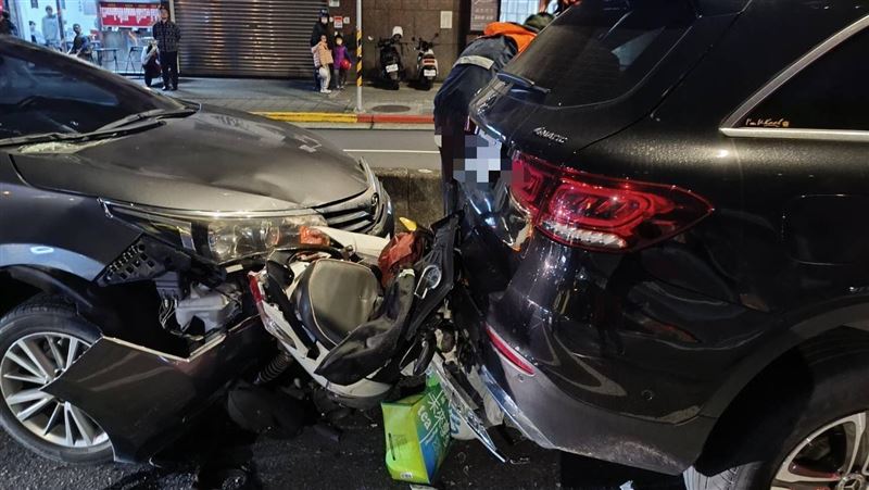 新／內湖3車追撞　女騎士遭夾擊骨折送醫