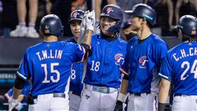 ▲張育成說明經典賽資格賽後，有趣花絮內幕。（圖中華棒協提供）