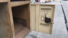 從業10年首見! 清潔隊回收桌子 抽赫見