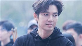 鍾漢良近年多在中國拍戲。（圖／翻攝自微博）