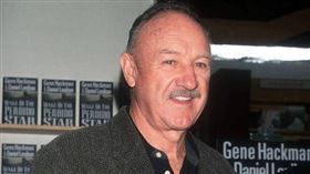 金哈克曼身亡。