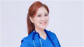 薛楷莉在美國當護理師。（圖／翻攝自臉書）