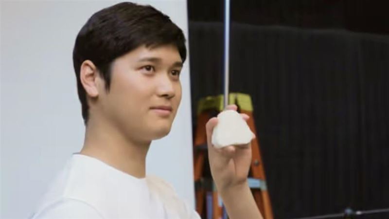 大谷成「全家飯糰大使」狂吞19顆　粉絲驚