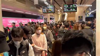 228連假北車擠爆　旅客：以為在排演唱會