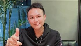 超哥證實罹患大腸癌。（圖／翻攝自臉書）