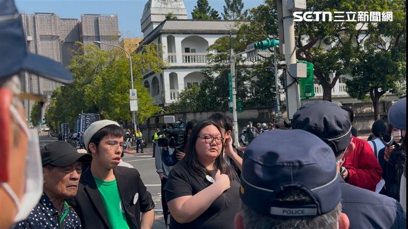 曾嗆蔣萬安殺人兇手！「無力者」被擋在外