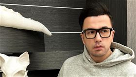 黃志瑋跨界能量大噴發，策劃跨國公益聯名藝術展（圖／財團法人流浪動物之家基金會提供）