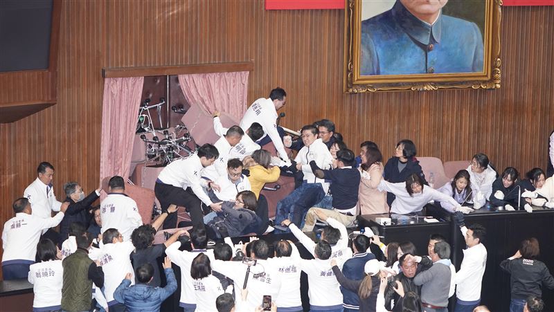 罷免將進二階 罷韓四君子尹立曝6關鍵事項