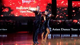 世界職業公開拉丁組冠軍為來自義大利的Nino Langella ＆ Andra  Vaidilaite。（圖／大會提供）