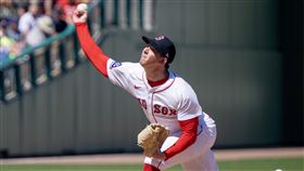 ▲布勒（Walker Buehler）轉紅襪首度在熱身賽登板，先發2局飆4K。（圖／路透社／達志影像）