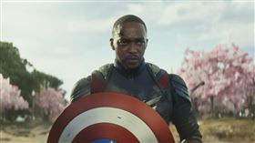 安東尼麥基在《美國隊長：無畏新世界》飾演新一代美國隊長。（圖/漫威提供）