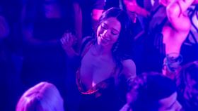 奧斯卡《艾諾拉》《璀璨女人夢》柔伊莎達娜Zoe Saldaña。（圖／CATCHPLAY+提供）