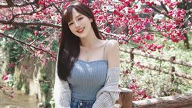 丘涵近年轉戰當YTR，表現不錯。（圖／翻攝自丘涵IG）