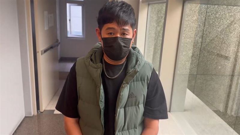 秀「同框綠代」照抹綠？霸團批：慣用手法