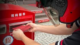 必勝客臉書粉專今（3）天發文透露，這一次，沒在開玩笑！必勝客即將推出最正宗美味的比薩。（圖／翻攝自必勝客臉書）