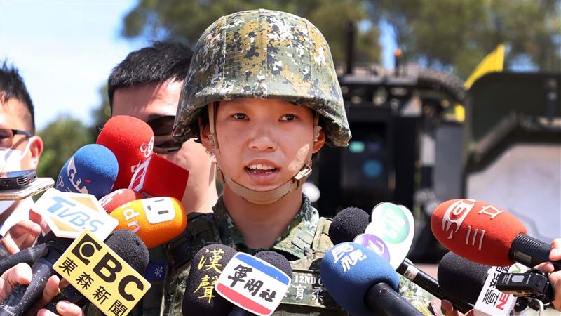 徵召女性服義務役？顧立雄回應了