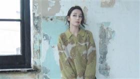 迪麗熱巴傳將演出周星馳新作《女足》。（圖／翻攝自迪麗熱巴微博）